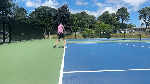 A forehand frame with analysis callouts